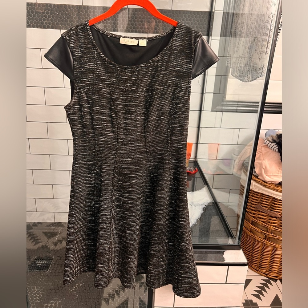 RD Style dress. Size SP.